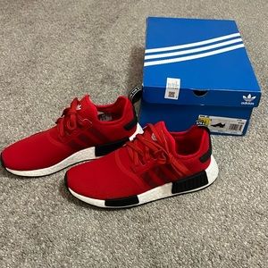 NWT Adidas Men’s red, black and white tennis shoes size 9.5